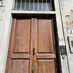 27 Aprile Konukevi Floransa